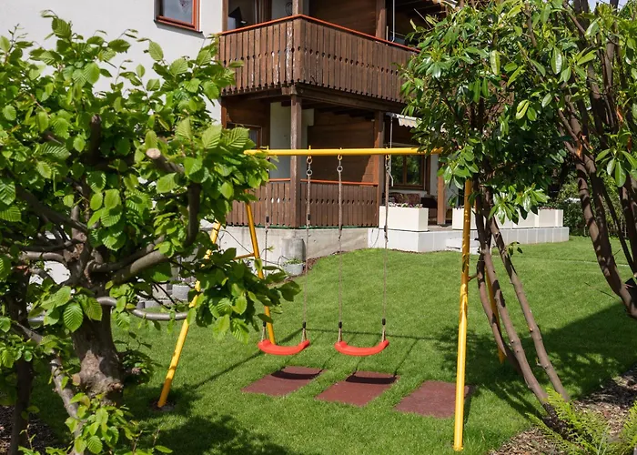 Between Lakes - 58 アパート