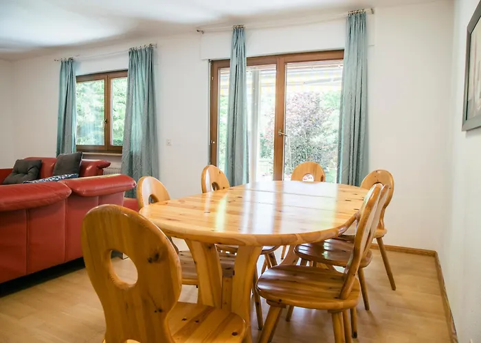 Between Lakes - 58 アパート